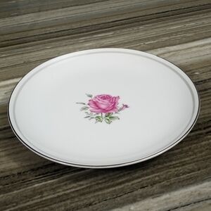 FINE China of Japan Imperial Rose Dinner Plate